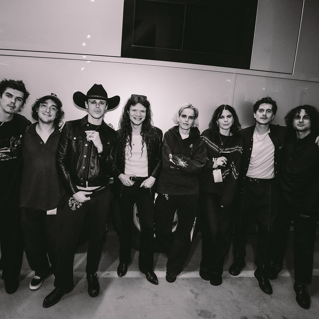 Les équipes de Yungblud et Sawyer Hill en tournée